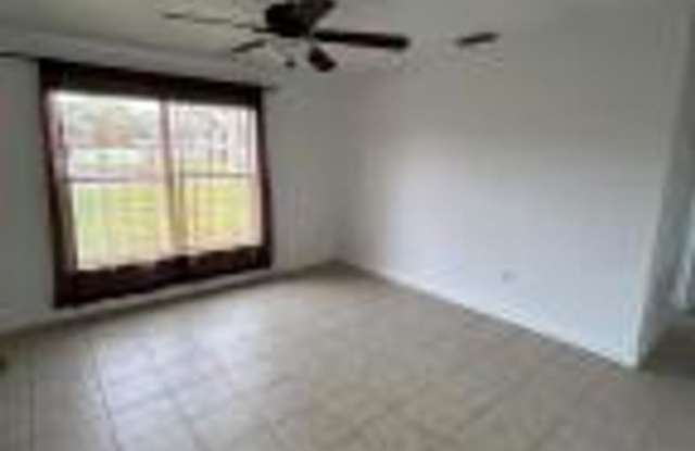 1750 Cowan Dr. Gallery 3
