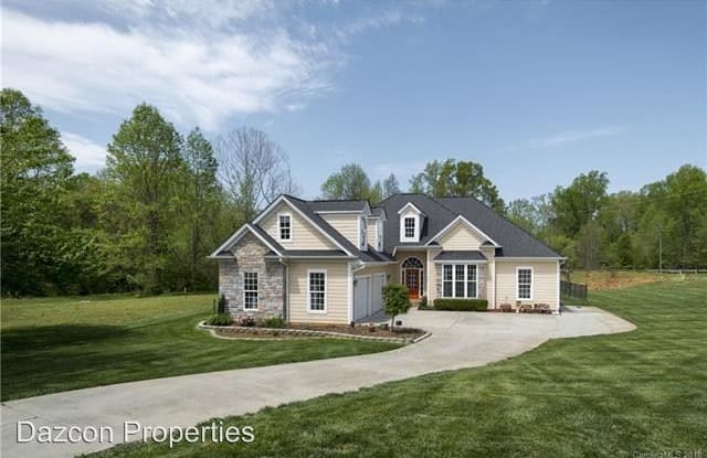 107 Bluegrass Cir - 107 Blue Grass Circle, Mooresville, NC 28117