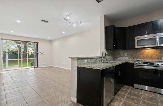 2082 Madeira Dr Gallery 3