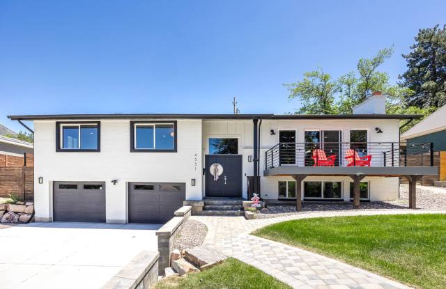 Exquisitely Renovated 4-Bedroom Oasis with Modern Upgrades photos photos