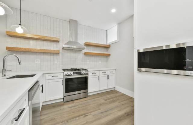 184 Paris St. photos photos