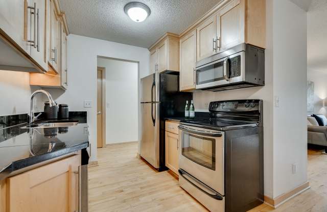 311 Kenwood Parkway photos photos