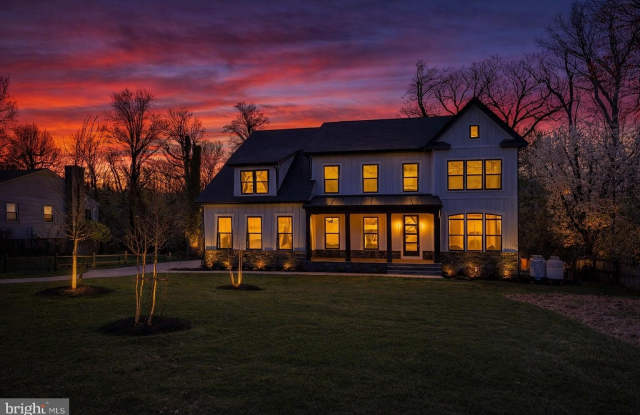 2424 CAREY Lane photos photos 2424 CAREY Lane photos photos