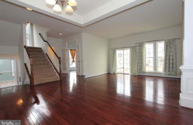 122 GREAT LAUREL SQUARE SE Gallery 2