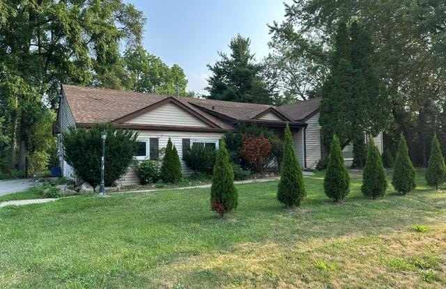 4510 W Maple Road photos photos