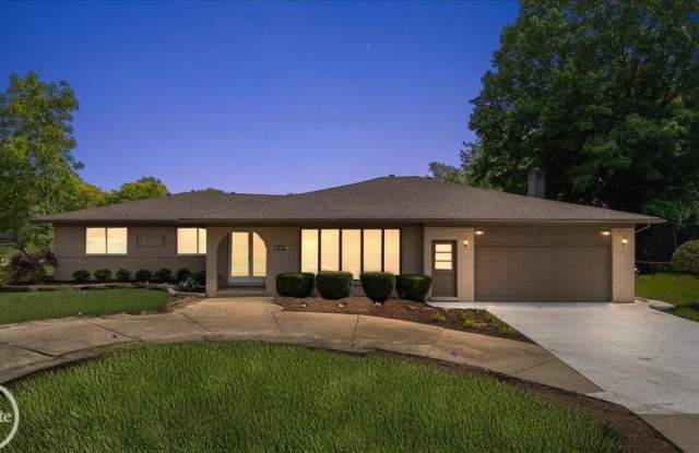 2532 Belle View - 2532 Belle View Drive, Macomb County, MI 48316 2532 Belle View - 2532 Belle View Drive, Macomb County, MI 48316