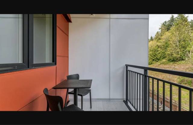 Traxx Apartments Gallery 4