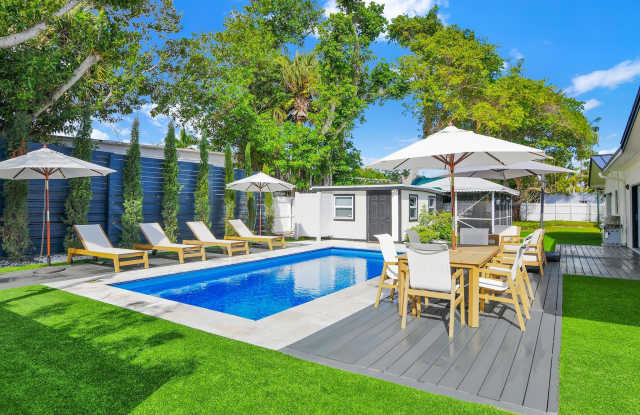 3210 Palm Drive photos photos