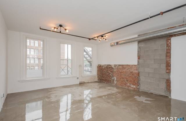 Hartford Lofts Gallery 1