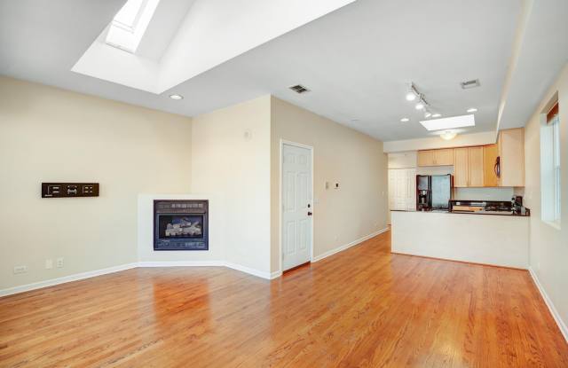 2351 W. Harrison St #4, Chicago, IL 60612 photos photos