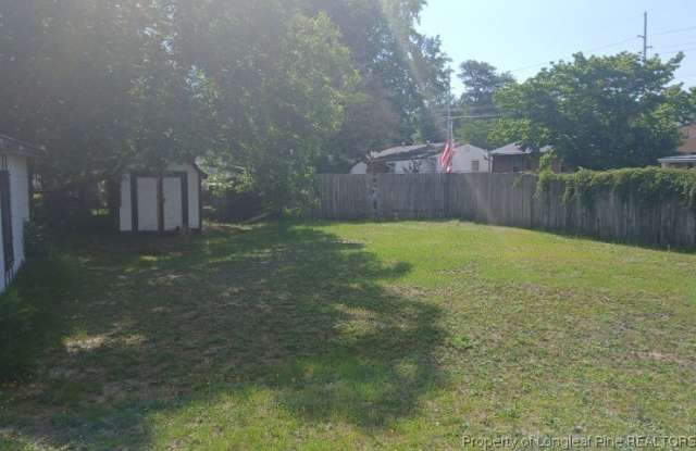 1115 Poplar Drive Gallery 4