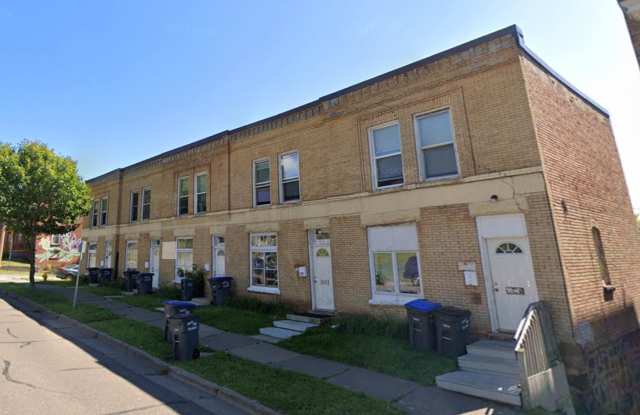 Duluth MN - 4 Bed - 1 Bath Gallery 3