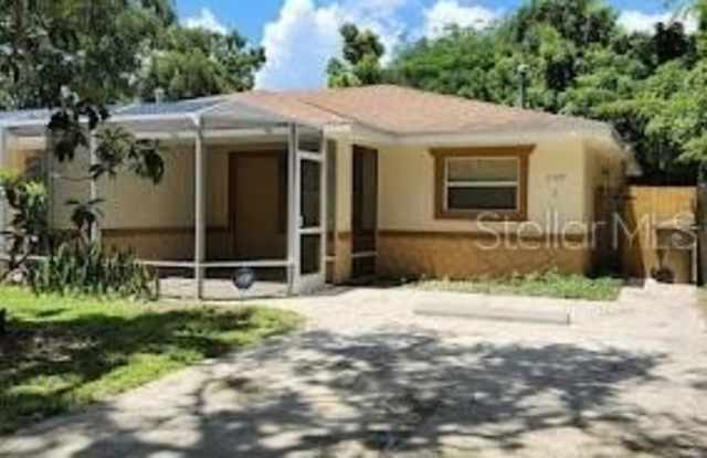 2329 MYER AVENUE photos photos