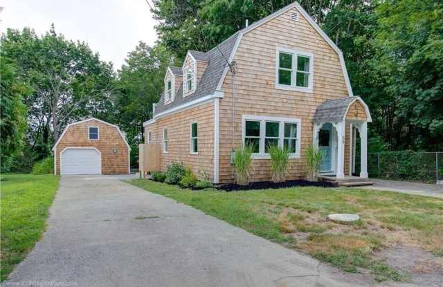 59 Melrose Avenue - 59 Melrose Avenue, Newport County, RI 02835