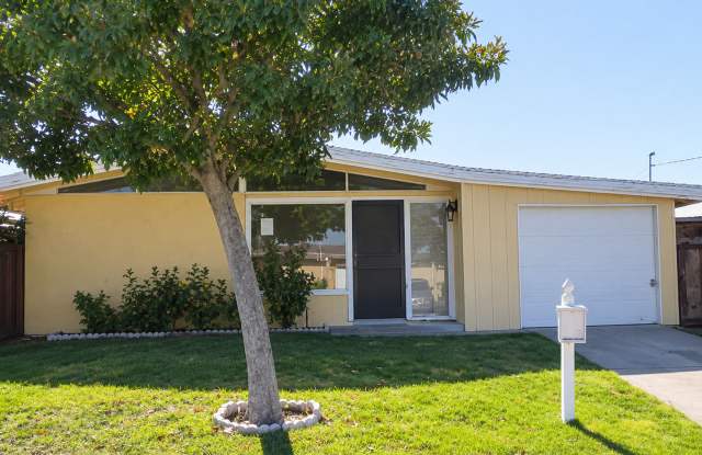 Family Neighborhood!! 3BR-2BA Home Gallery 1