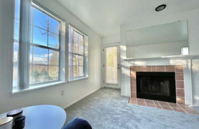 2720 118th Ave SE 201 Gallery 2