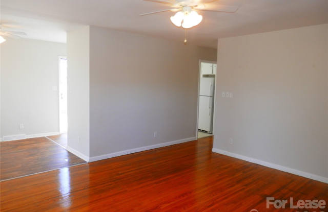 815 ECHO GLEN Road Gallery 4