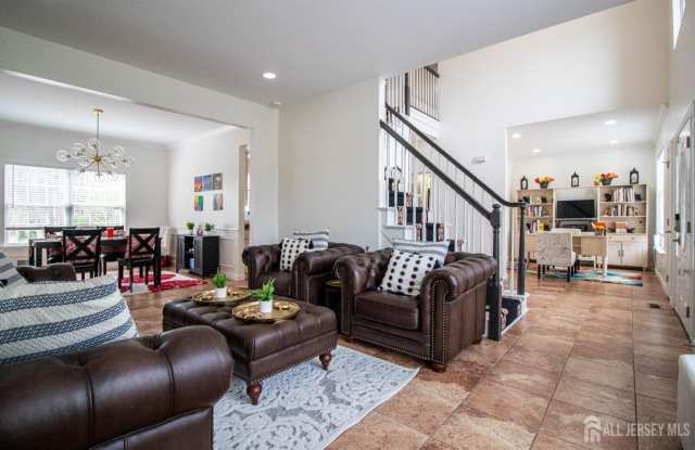 845 Woodbury Drive Gallery 3