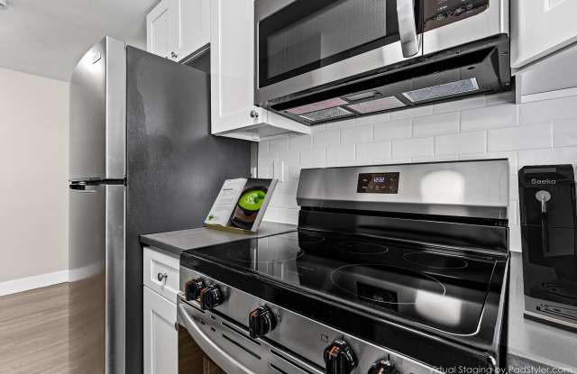Camelot Apartments Gallery 2