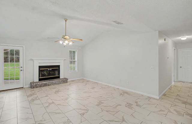 340 McCumber Drive Gallery 2