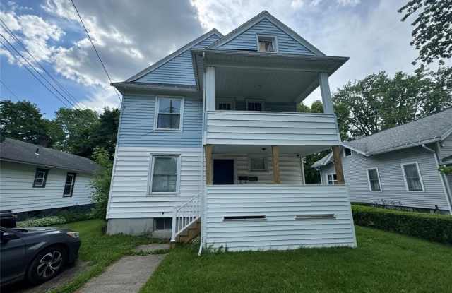 87 Gaylord Street photos photos