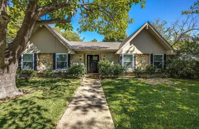 432 Pleasant Valley Lane - 432 Pleasant Valley Lane, Richardson, TX 75080