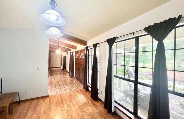 1915 Bayshore Drive Gallery 3