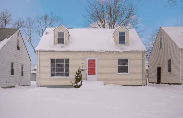 NEWLY RENOVATED! 3-BED, 1 BATH BEAUTIFUL SINGLE- FAMILY HOME IN MAPLE HEIGHTS! photos photos