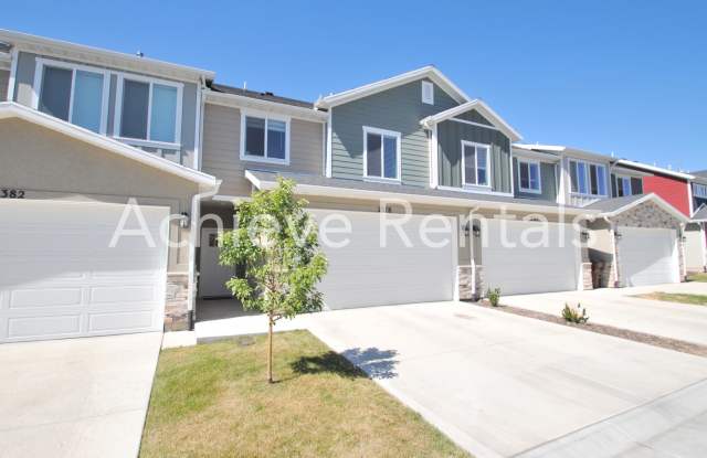 Enjoy the Best of West Haven | Close to Amenities Townhome photos photos