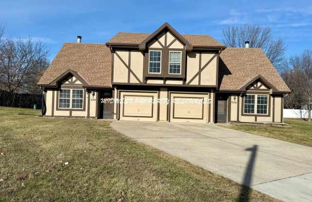 Charming 2bd 1.5 bath Duplex w/ Garage for Lease photos photos