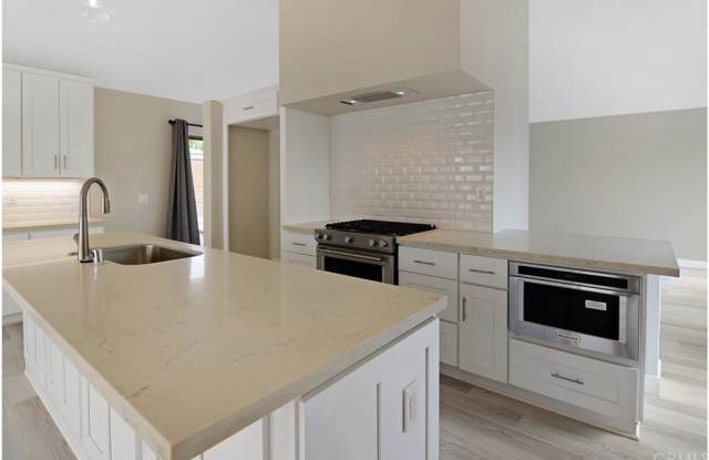 23681 Sidney Bay Gallery 3