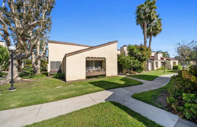 Remodeled Condo with Granite Counters and Attached Garage photos photos