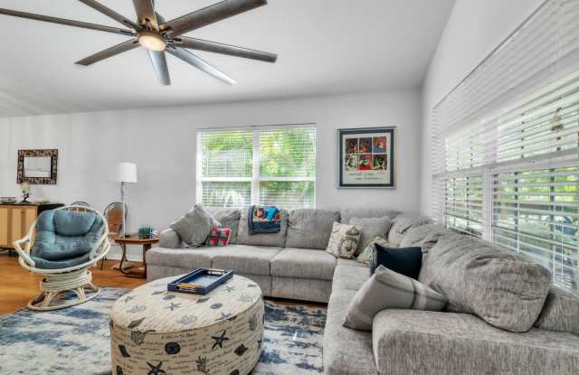 Beautiful 3-Bedroom, 2-Bathroom Home Across from Blue Jays Stadium – 406 Beltrees St, Dunedin, FL 34698 - 406 Beltrees Street, Dunedin, FL 34698