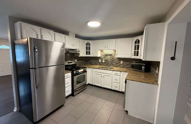 Spacious East Colfax Home with Plenty of Room to Spread Out! Gallery 1