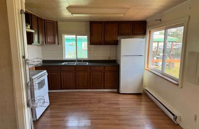 Gooseberry Point 2 Bed 1 Bath Gallery 4