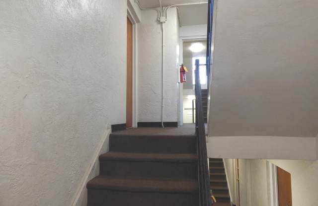 9720 BUSTLETON AVENUE Gallery 2