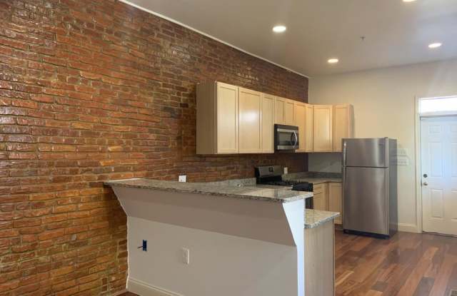 205 New York Ave NW Unit 1 Gallery 4