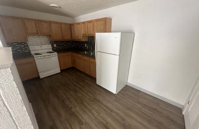 2500 Lindsay B - B3 Gallery 2