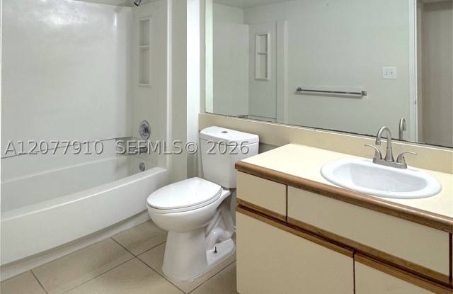 3280 Coral Lake Ln Gallery 3