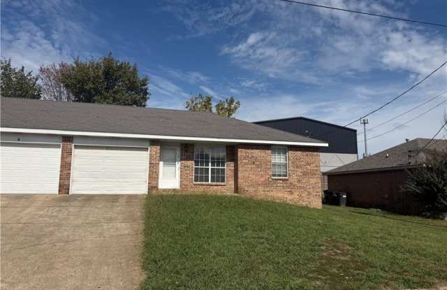 4240 Delmon Lane Gallery 1