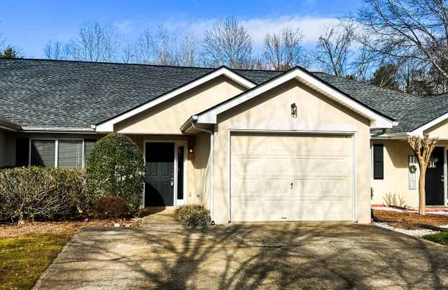 Ranch Style townhome in great Gainesville location photos photos
