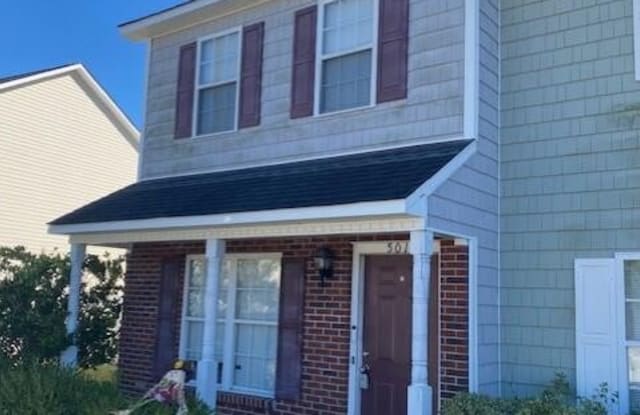 501 Springwood Drive - 501 Springwood Drive, Jacksonville, NC 28546