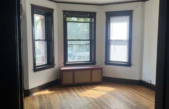 8548 S Manistee Avenue Gallery 2