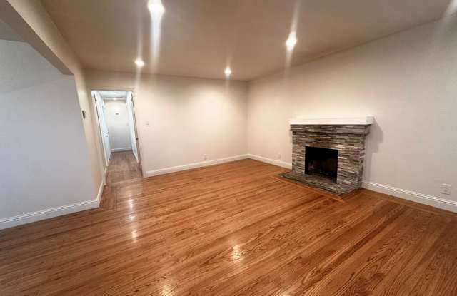 BEAUTIFUL SINGLE FAMILY HOME 3 BEDROOM 1.5 BATHROOM FOR RENT!!! Gallery 4