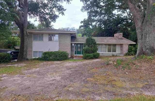 8598 Meadowbrook Dr photos photos