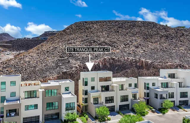 Luxury guard gated rental in VU @ MacDonald Highlands Gallery 4