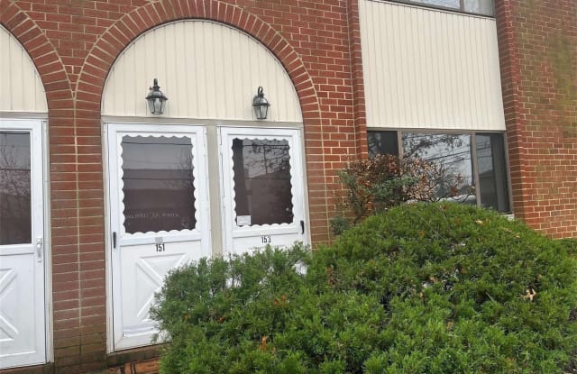 153 Grove Avenue - 153 Grove Avenue, Cedarhurst, NY 11516