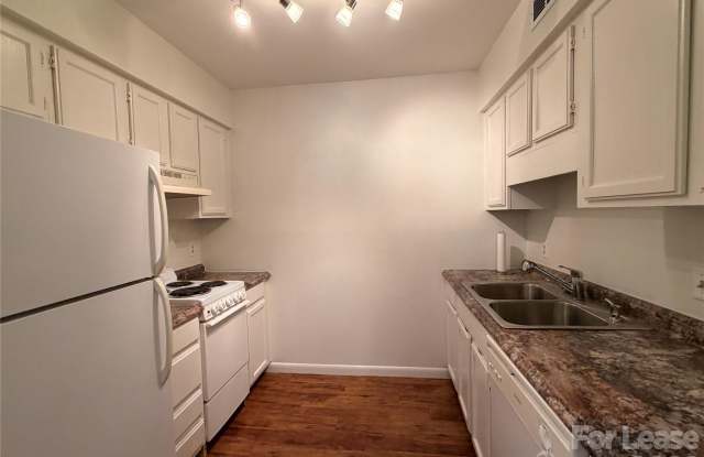 3147 Heathstead Place Gallery 1