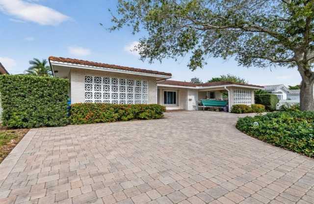 2125 NE 56th Ct photos photos