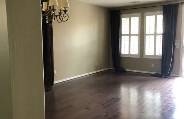 1087 West Dawn Drive Gallery 3